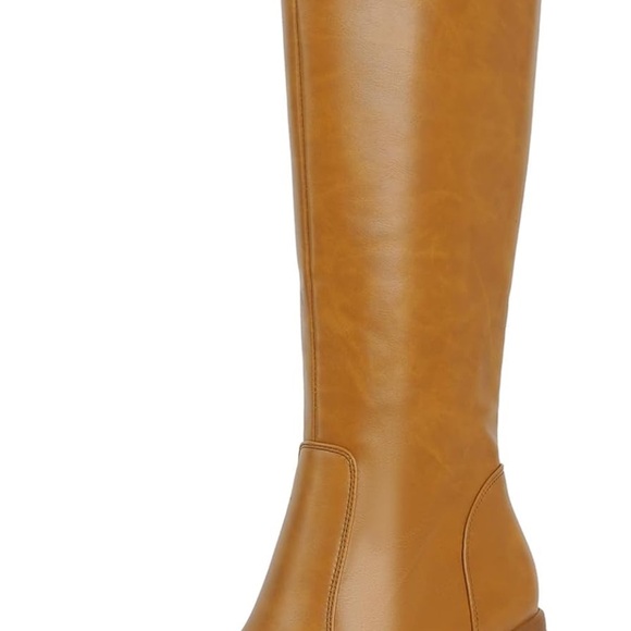 Chic Tan Heeled Boots for Women - Picture 3 of 5